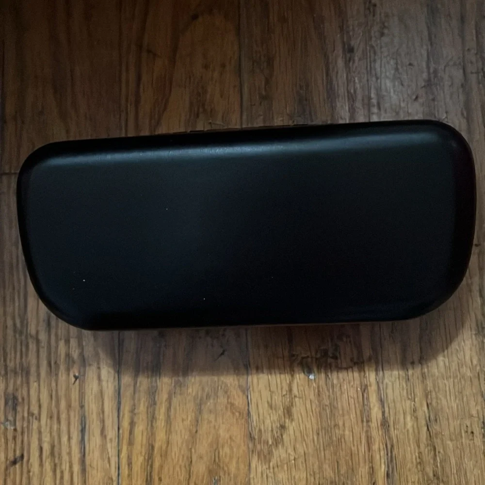 NEW COACH Sunglasses Embossed hard shell Black Case Embossed Cleaning Cl… - Picture 11 of 13